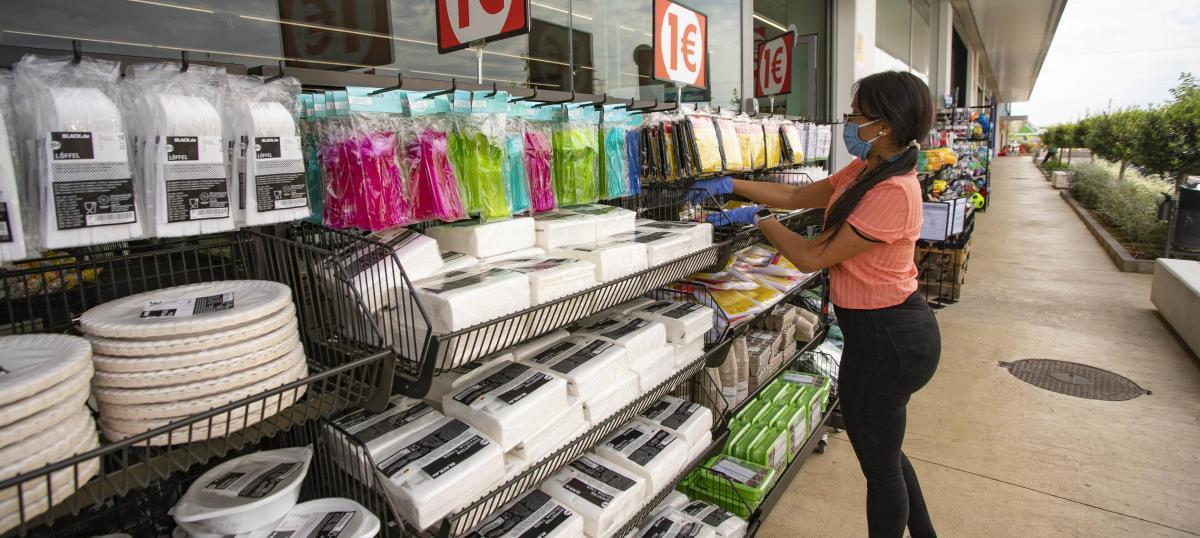 Arranca la apertura  de tiendas en centros comerciales con espacios abiertos