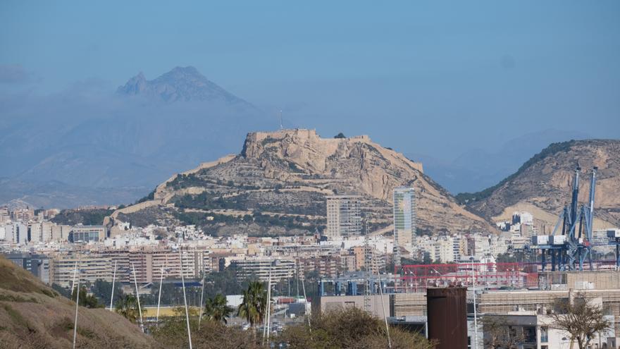 Vuelos sobre el término municipal para realizar el estudio que servirá de base al nuevo Plan General de Alicante
