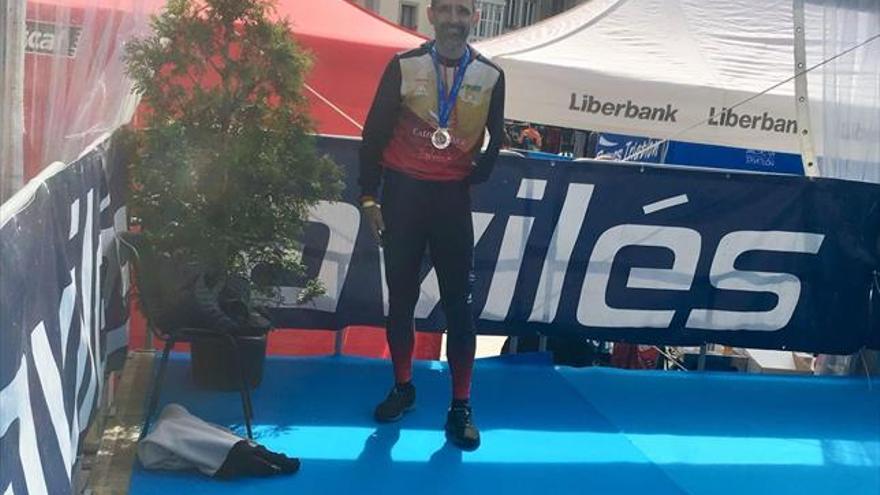 Quini Carrasco, subcampeón de España con su padre en el recuerdo