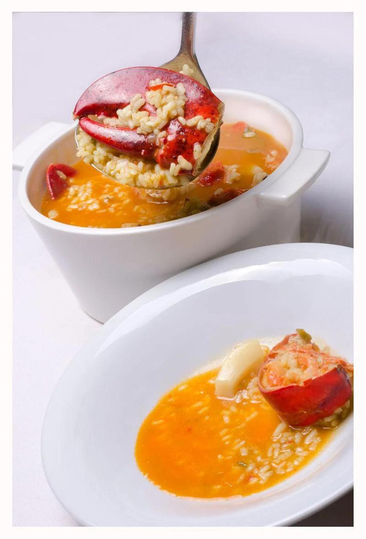 Arroz caldoso con bogavante del restaurante Homarus, en Cáceres.