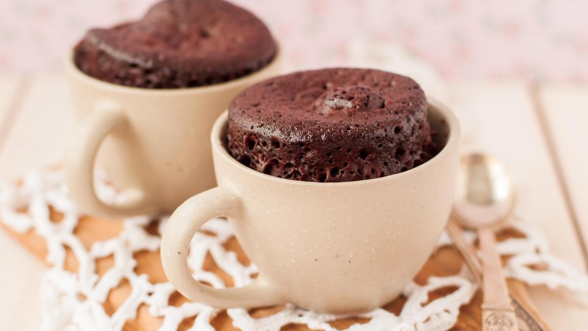 Cómo preparar un bizcocho a la taza en menos de 5 minutos