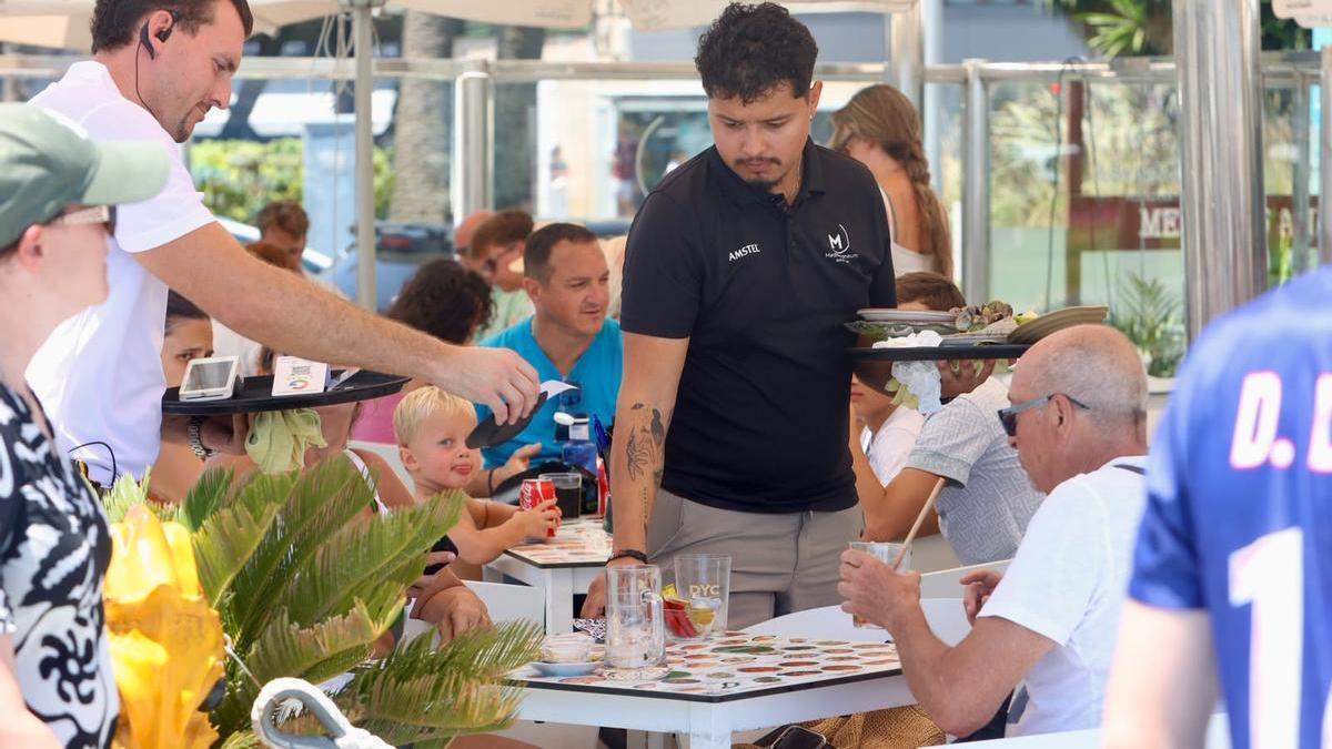 Alicante suma un nuevo récord de 815.688 empleos empujada por el turismo y la regularización de inmigrantes