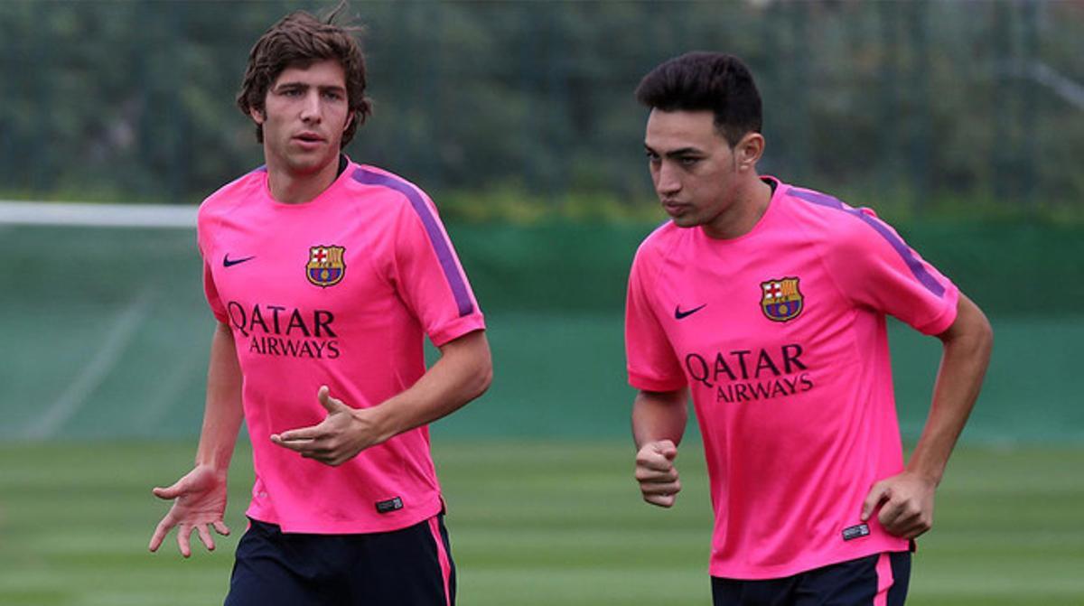 Sergi Roberto i Munir, durant un entrenament a la ciutat esportiva del Barça.