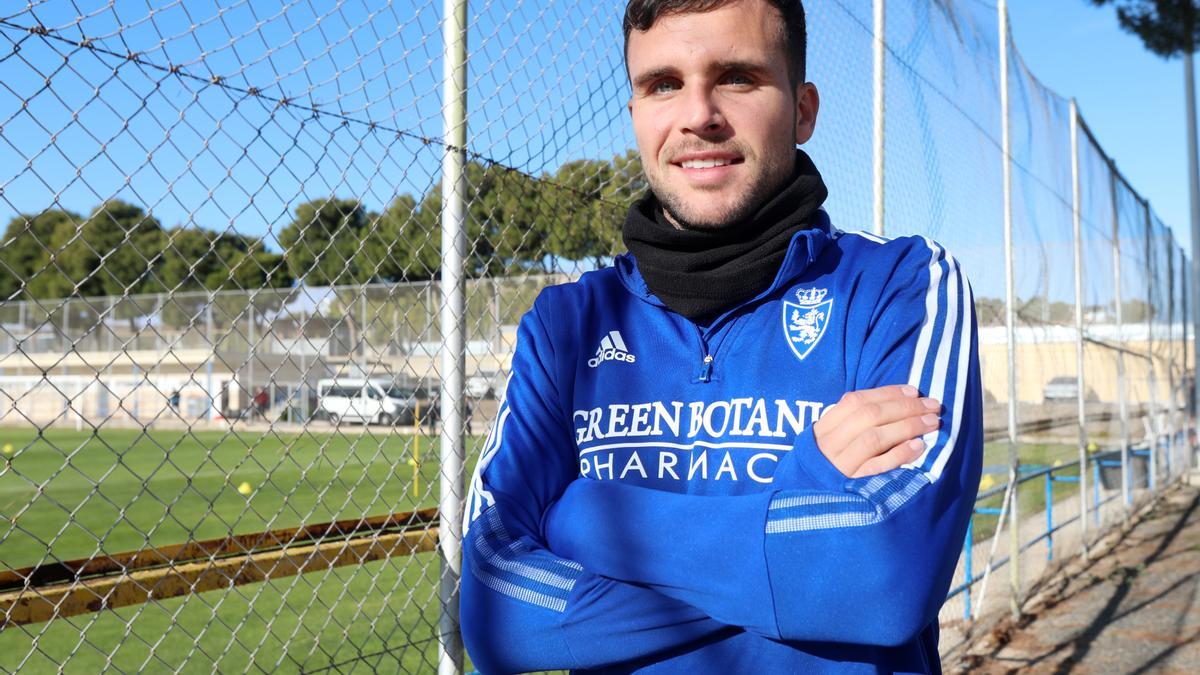 Álvaro posa para EL PERIÓDICO antes del entrenamiento de este martes en la Ciudad Deportiva.