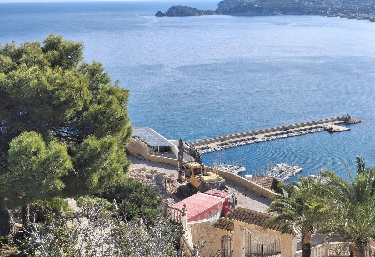 Las obras se desarrolan en lo alto de la urbanización de la Cuesta de San Antonio