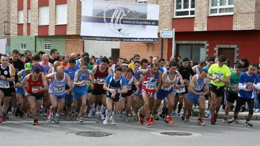 La salida en la carrera de Tapia.