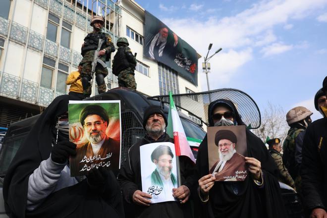 Los iraníes se reúnen en la Plaza de la Revolución para mostrar su apoyo al nuevo Líder Supremo, el Ayatolá Mojtaba Jomení, en Teherán, Irán,  el pasado 09 de marzo de 2026