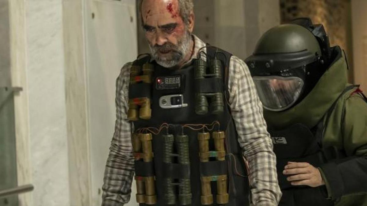 Luis Tosar, cargado de explosivos en el filme.