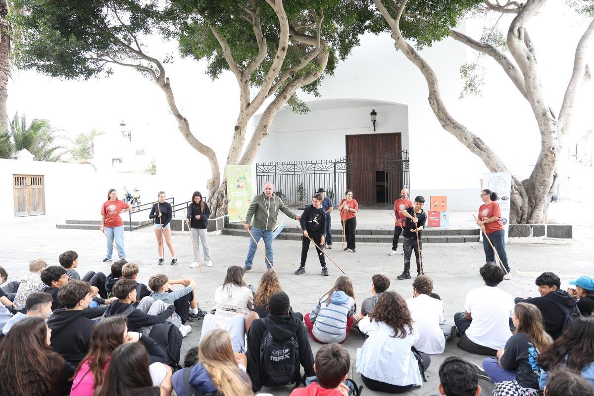 Juego del Palo de Lanzarote, en el estilo de Maestro Don Cristín Feo como Bien de Interés Cultural