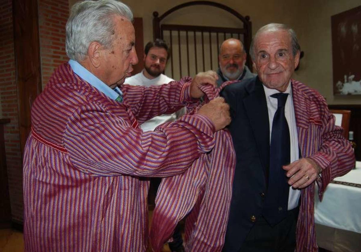 José María García y Alejandro Braña, nuevos y orgullosos "Porcófilos" en Noreña