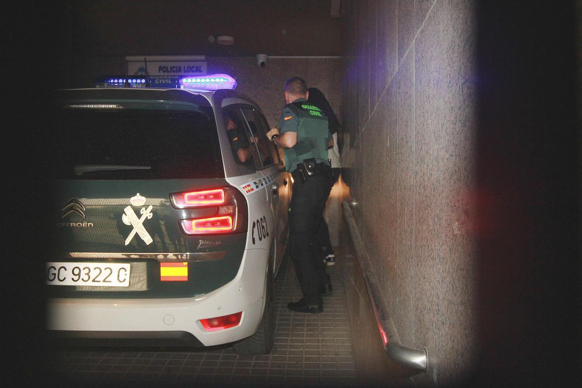 Paso a disposición judicial del tractorista investigado, en agosto de 2025. Estuvo tres semanas en prisión provisional.
