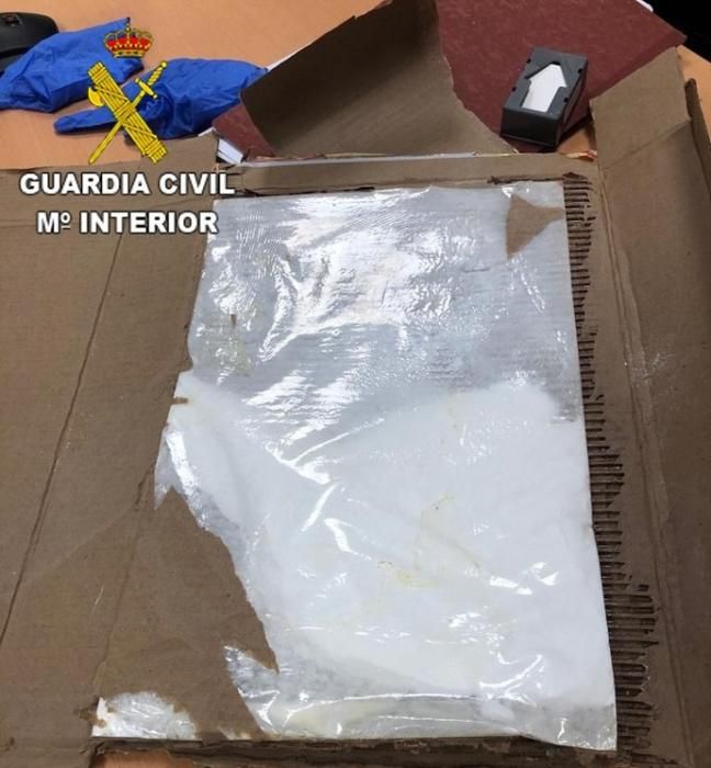 Dos familiares detenidos por introducir cocaína en Tenerife