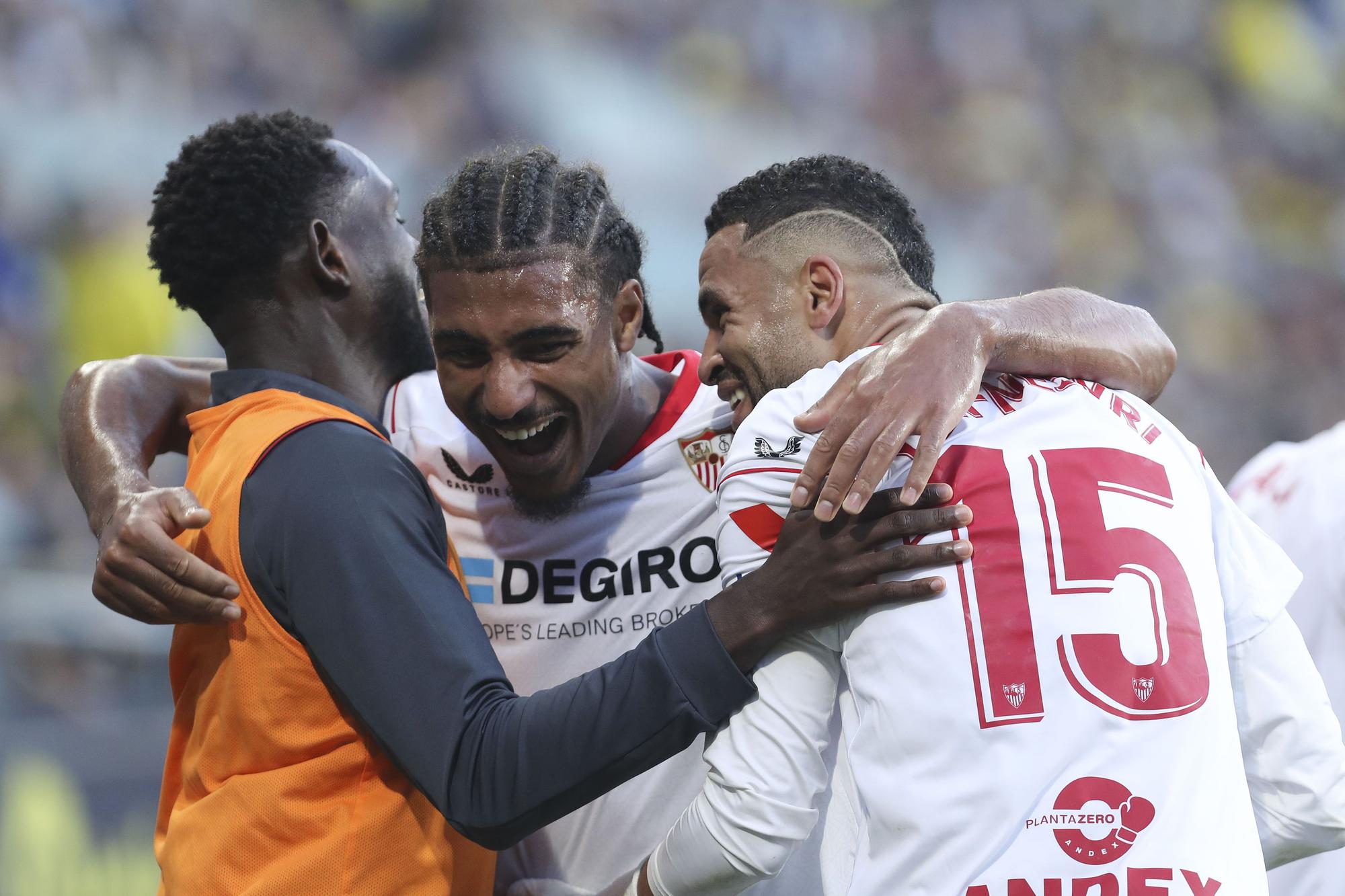 0-2. El Sevilla inicia con triunfo la era Mendilibar y toma oxígeno