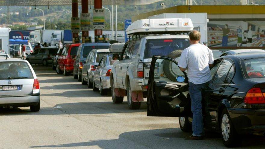 Las gasolinas marcan los precios más bajos en 4 años