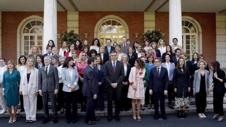 Foto de la reunión extraordinaria, ayer en Moncloa, del 
Observatorio Estatal de Violencia sobre la Mujer.  // L. Roca