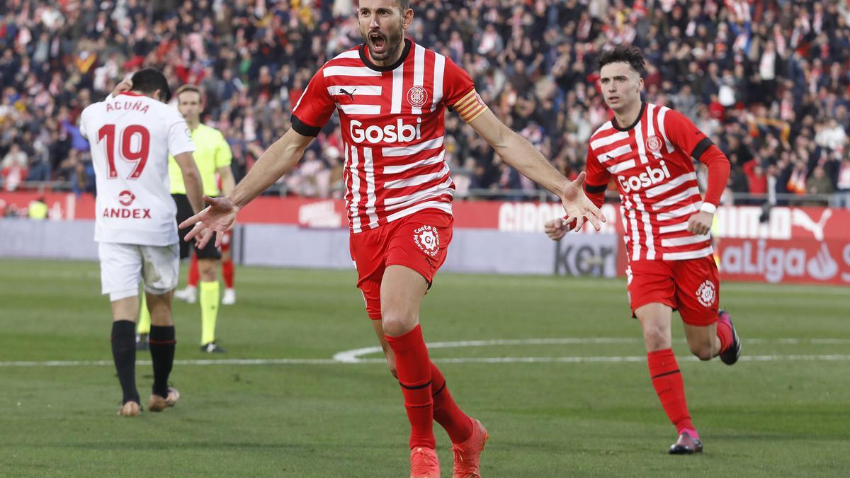 Cristhian Stuani celebrant el gol contra el Sevilla