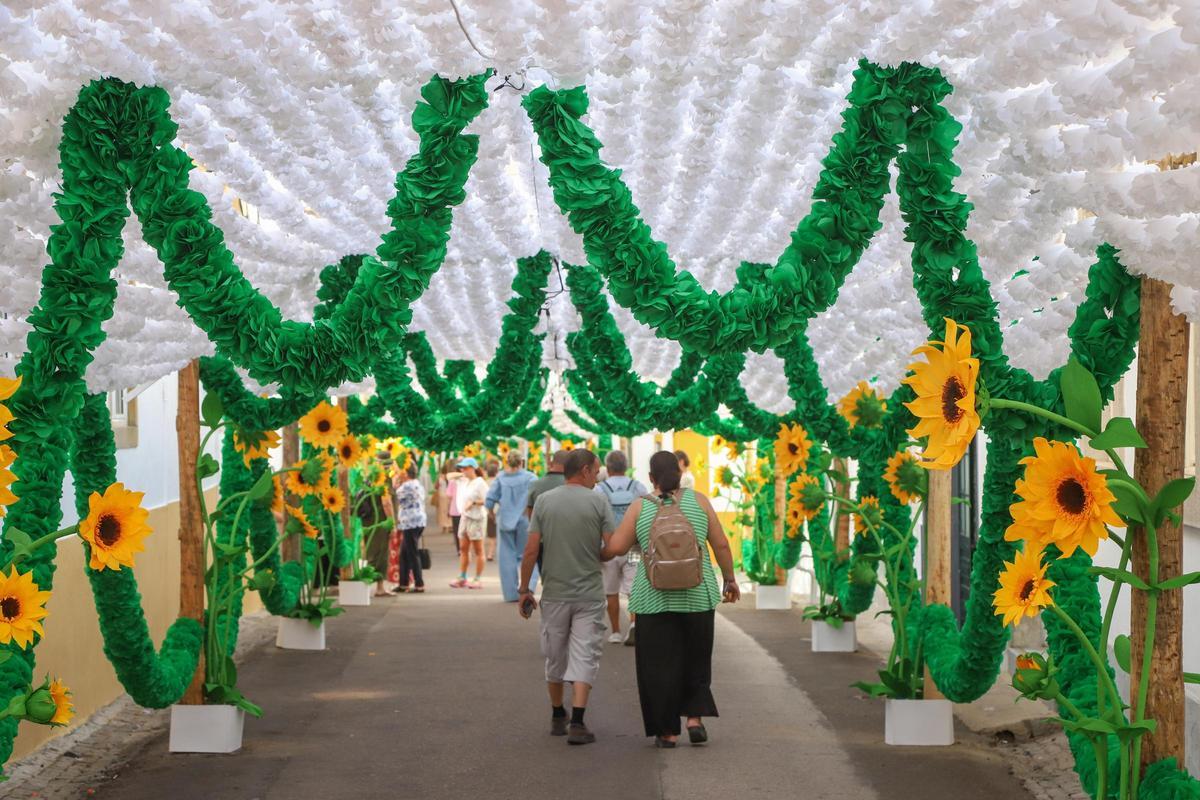 Fotogalería | Campo Maior se engalana con flores hasta el próximo domingo Fotogalería | Campo Maior se engalana con flores hasta el próximo domingo