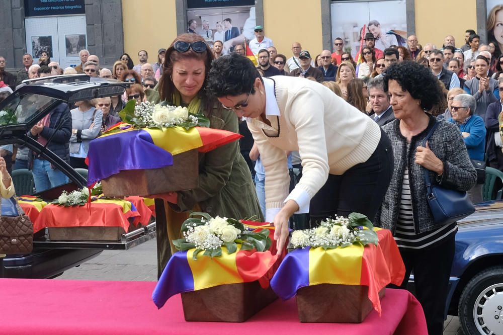 ARUCAS. Entierro de los restos encontrados en el Pozo de Tenoya.  | 24/03/2019 | Fotógrafo: José Carlos Guerra