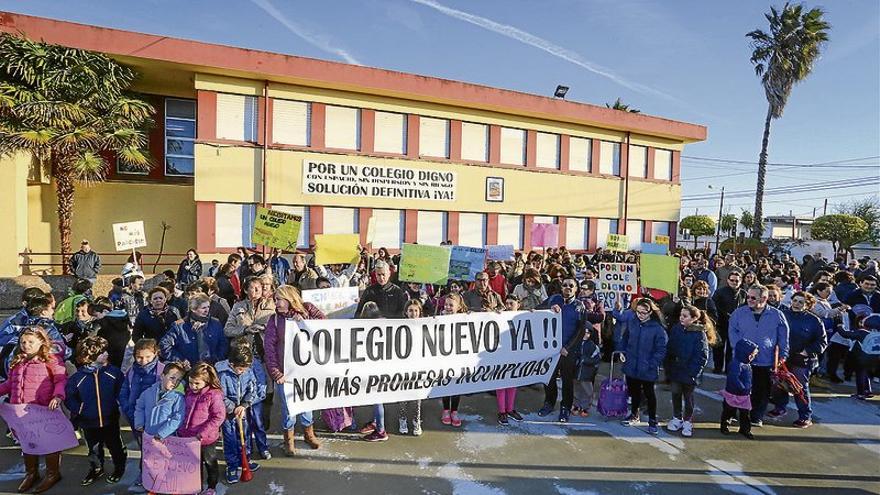 Las solicitudes de escolarización en Badajoz bajan un 16% por el descenso poblacional