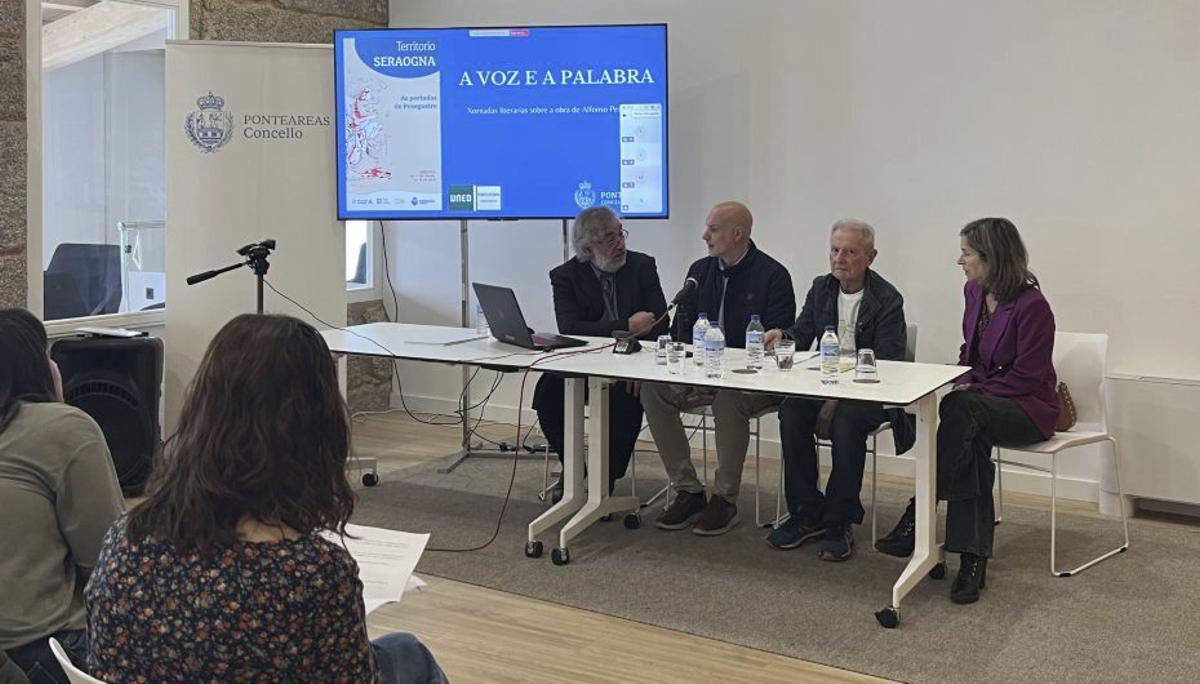 Alfonso Pexegueiro, presente ayer en las jornadas literarias. | D.P.