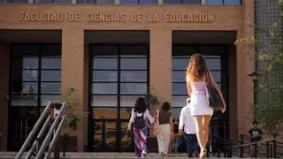 Concentración en la UMA contra los recortes y la «asfixia económica»