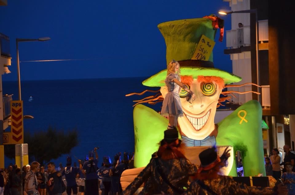 Primera Rua de Carnaval d''Estiu, a l''Escala