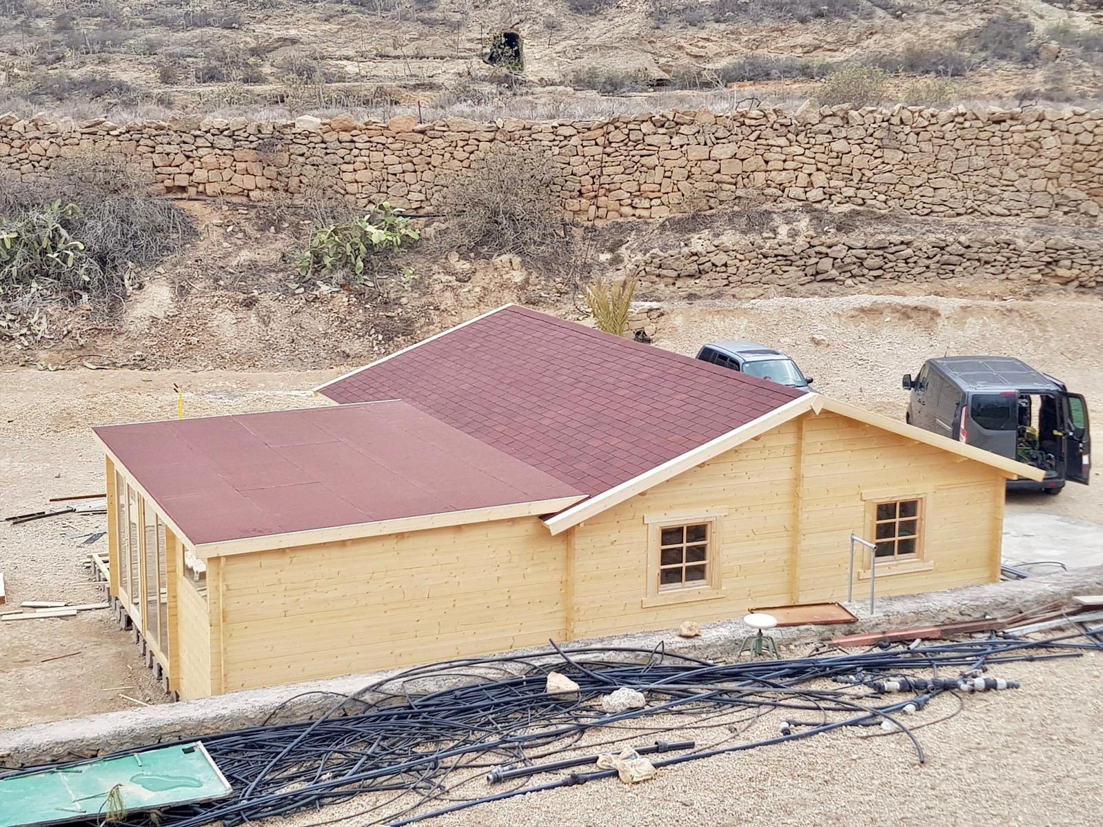 Vista trasera de una casa similar a las adquiridas por el Gobierno de Canarias para los afectados por el volcán de La Palma.