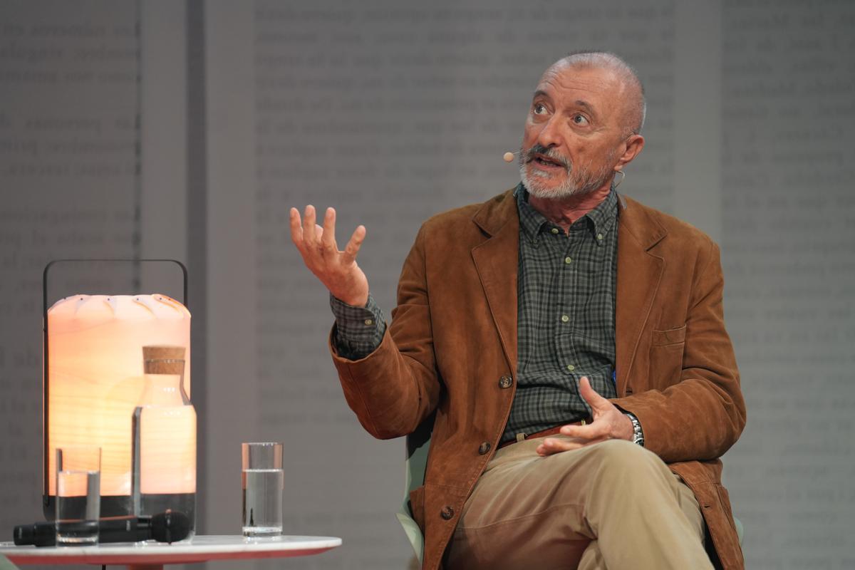 El món del llibre havia de ser digital, però... El món del llibre havia de ser digital, però...
