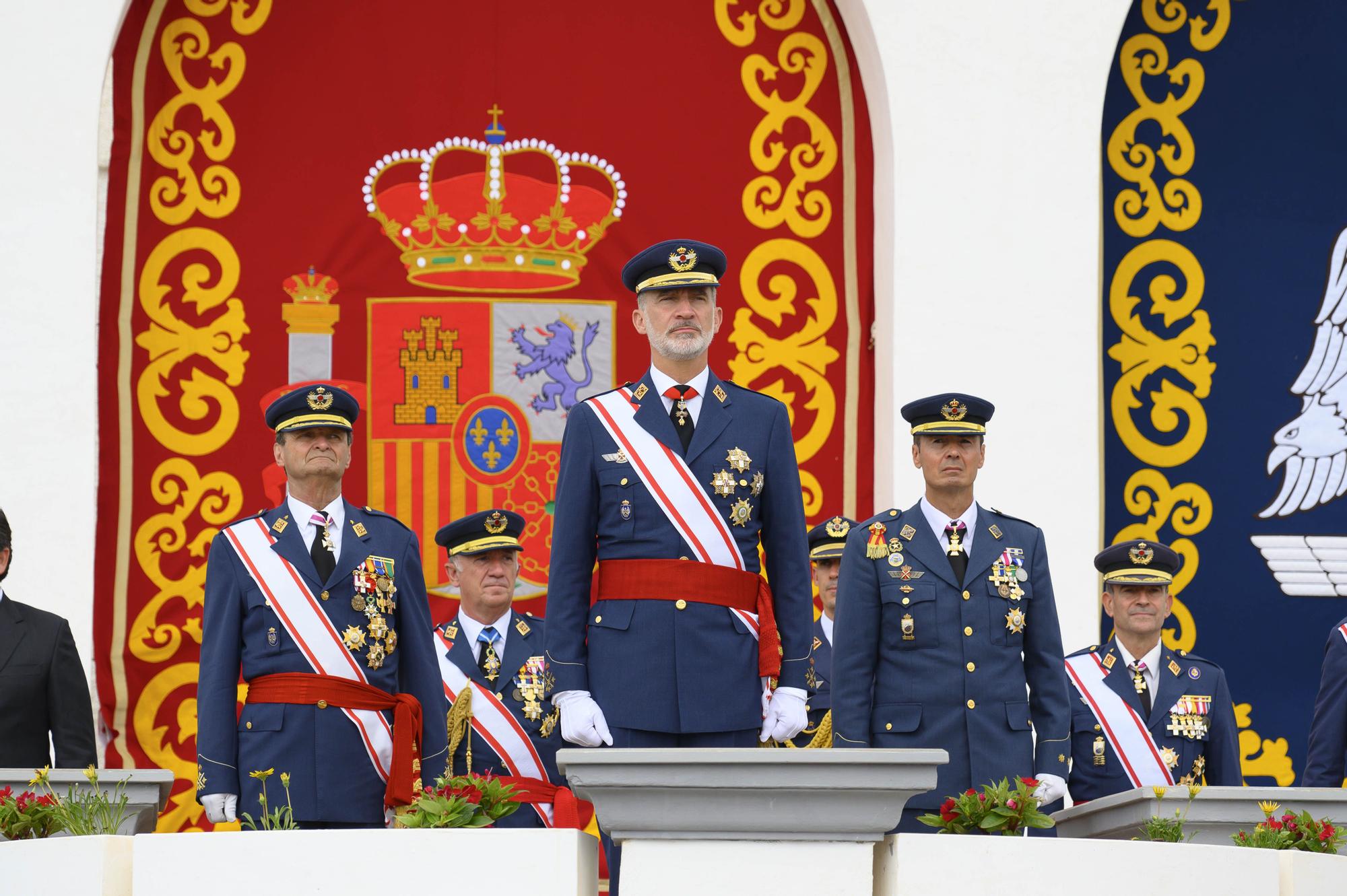 Las imágenes de la visita del rey Felipe VI en la Academia General del Aire de San Javier