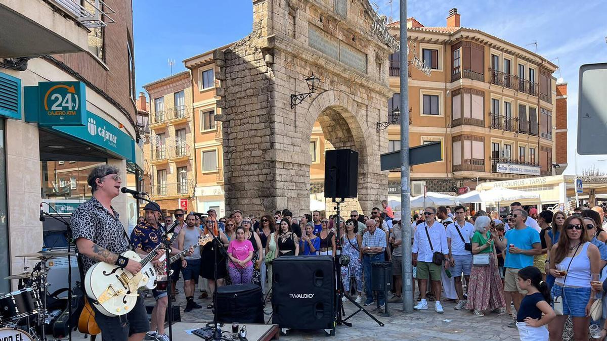 Vermú musical Haciendo el Indie, Fiestas San Agustín Toro 2026