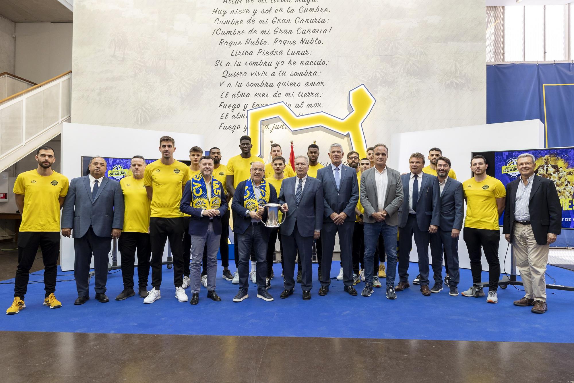 El Guaguas celebra en el Cabildo de Gran Canaria su octava Copa del Rey