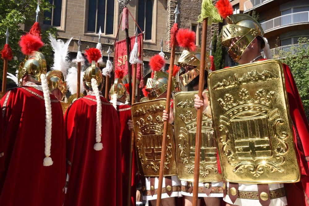 Benedicció de Rams davant l'església de Crist Rei de Manresa i desfilada dels Armats