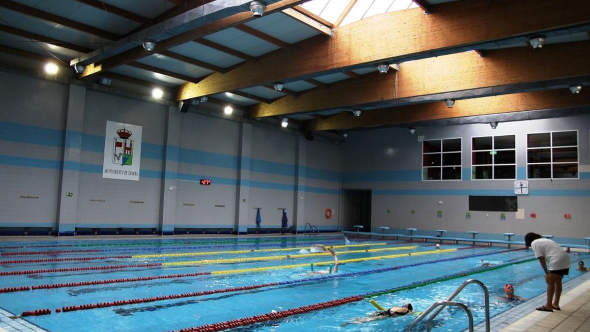 Piscina climatizada de Los Almendros, en Zamora capital. | Archivo