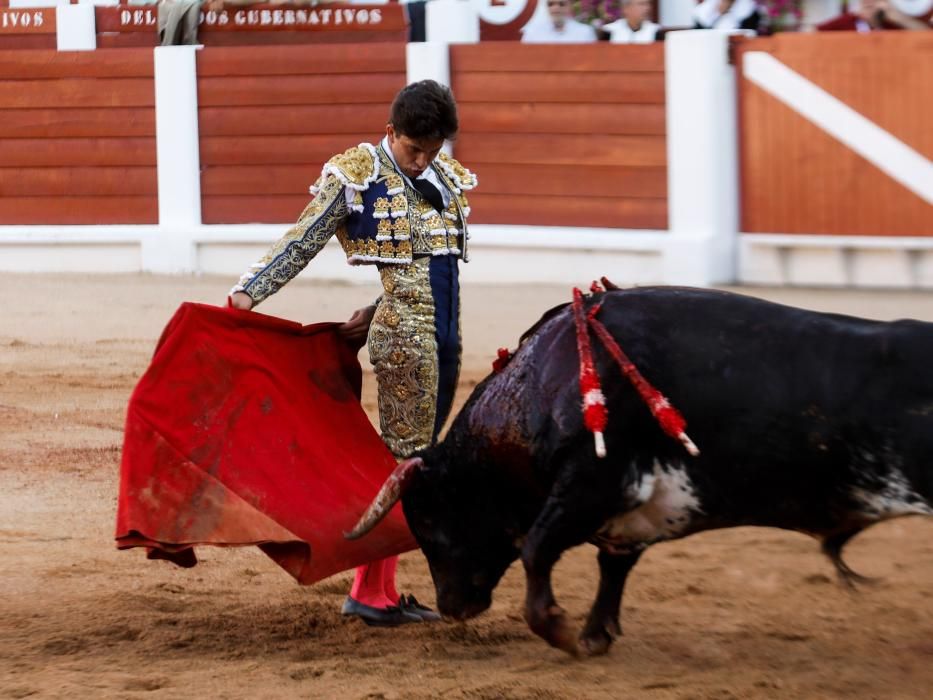 Novillada en El Bibio en la Feria de Begoña 2018.