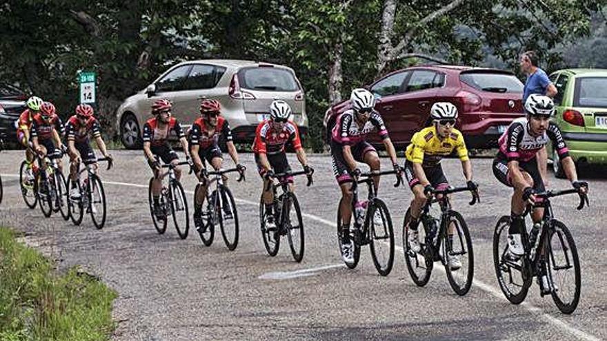 El equipo Lizarte y el líder controló la carrera durante toda la etapa.