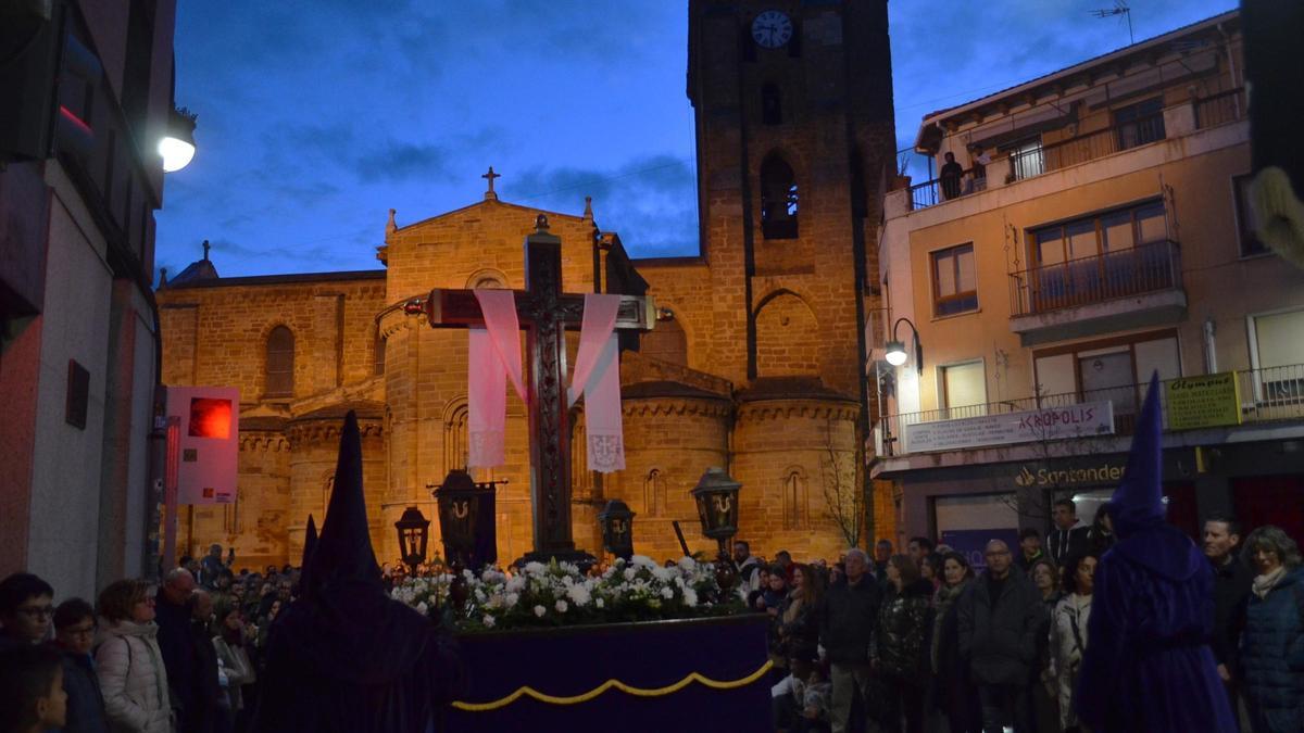 VÍDEO | Benavente y su procesión de la Vera Cruz