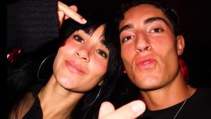 El misteriós viatge d’Aitana i Plex a Eivissa: jet de 14.000 euros i parada en una clínica privada de l’illa