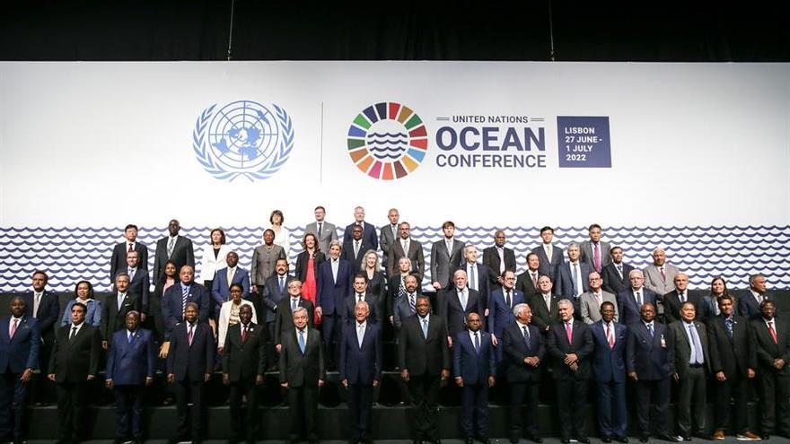 Participantes en la Conferencia de los Océanos