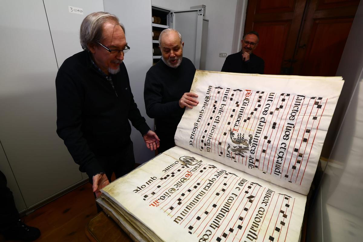 Uno de los incunables del archivo musical.