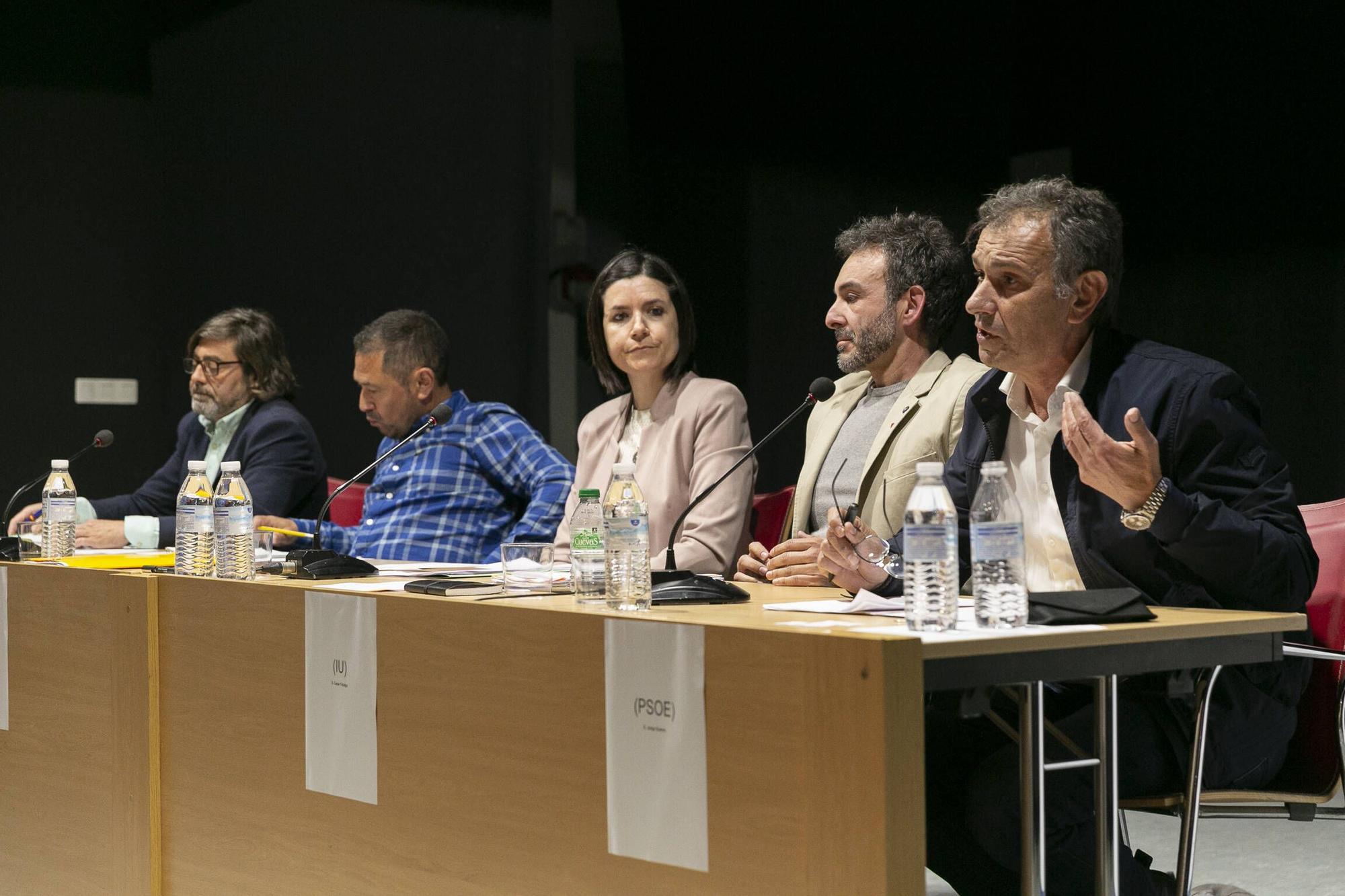 EN IMÁGENES: así fue el debate electoral organizado por LA NUEVA ESPAÑA en Gozón