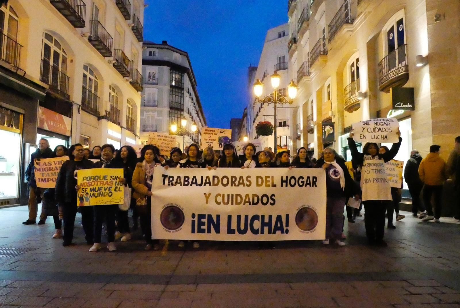 8M, Día de la Mujer | La marea feminista toma Zaragoza