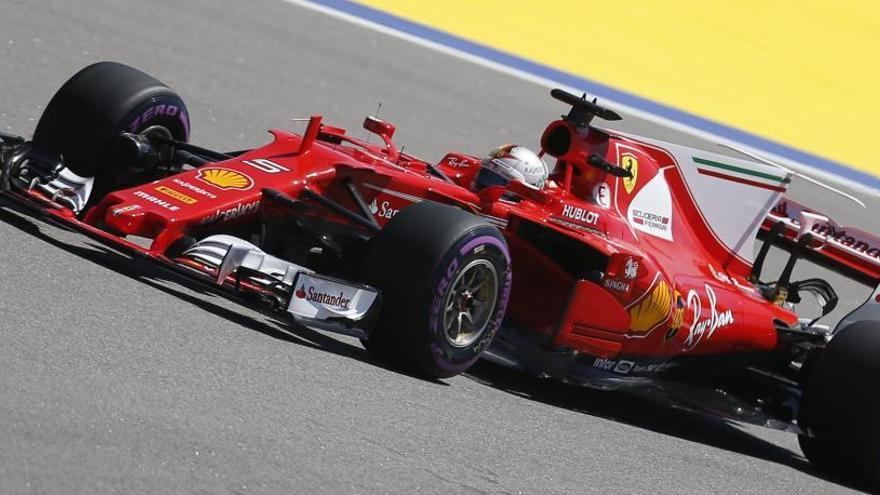 Vettel pilota su Ferrari en la Q3.