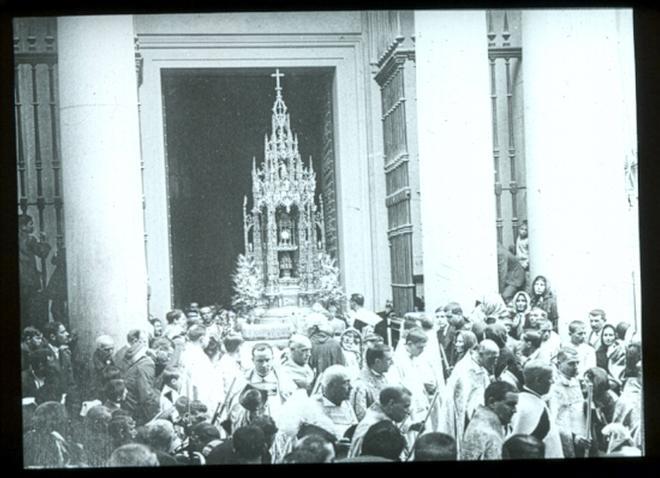 30 fotos antiguas para descubrir la otra cara de la Catedral de Toledo como nunca antes la habías visto