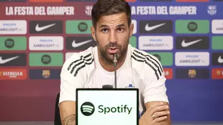 Cesc regresa a Barcelona con el Como y presenta su primera obra como técnico