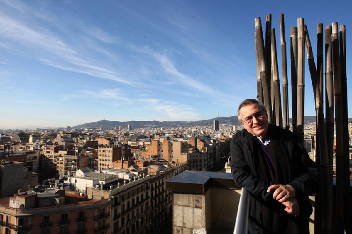 El cantant i actor Manolo Escobar durant la realització d’una entrevista a Barcelona, el 2010. El cantant i actor Manolo Escobar durant la realització d’una entrevista a Barcelona, el 2010.