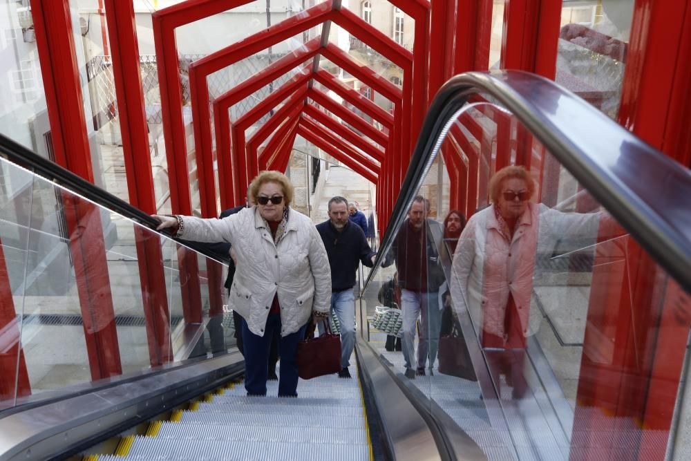 Inaugurada la escalera de la II República