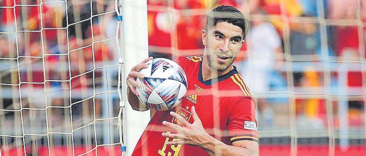 Carlos Soler durante el ESPAÑA - REPÚBLICA CHECA