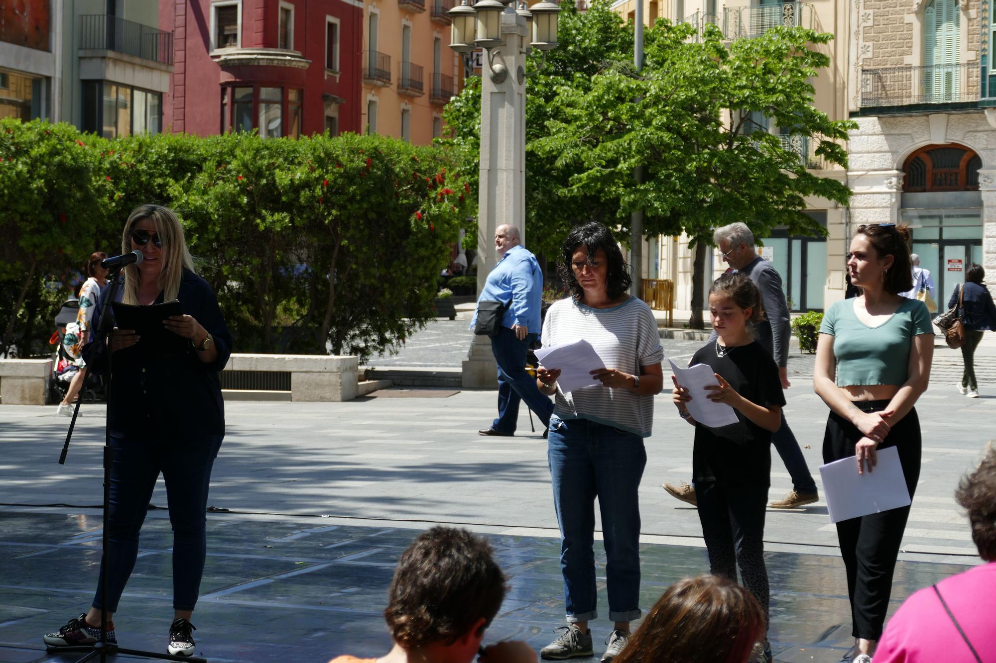 Dues exposicions, un programa de ràdio i el dia de la dansa animen el matí del dissabte de Santa Creu