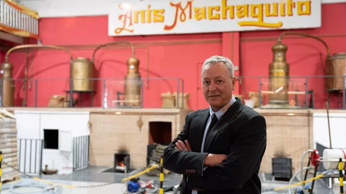 Francisco Reyes, uno de los responsables de la empresa Anís Machaquito.
