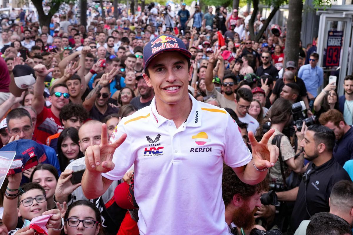 Marc Márquez, el pasado jueves, en un acto con seguidores suyos en Jerez.